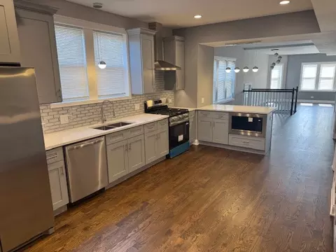 Kitchen - 656 E 101st St, Chicago, IL 60628 photo 3 of 7