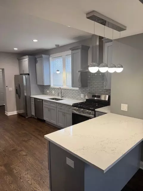 Kitchen - 656 E 101st St, Chicago, IL 60628 photo 5 of 7