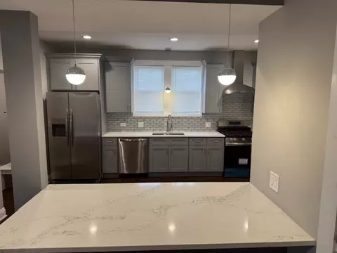 Kitchen - 656 E 101st St, Chicago, IL 60628 photo 4 of 7