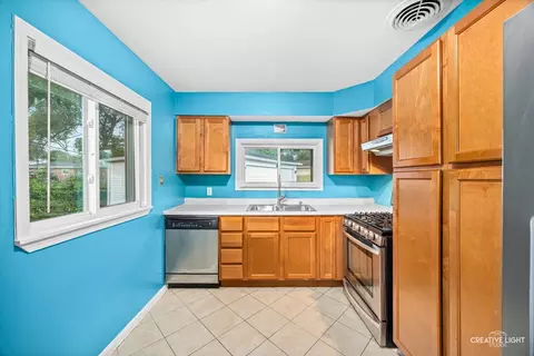 Undisclosed, Markham, IL 60428 photo 5
