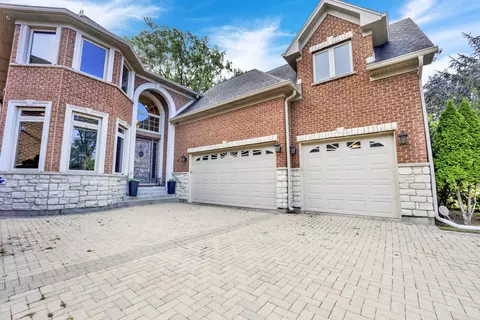 2323 Douglas Ave, Des Plaines, IL 60018