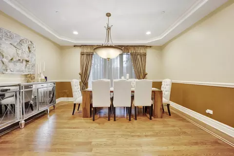 Dining - 2323 Douglas Ave, Des Plaines, IL 60018 photo 1 of 1