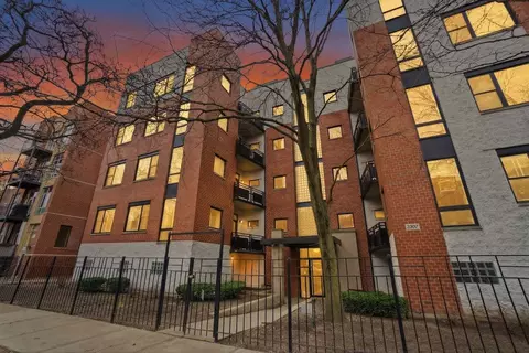 Exterior - 2307 W Wolfram St #312, Chicago, IL 60618 photo 2 of 9