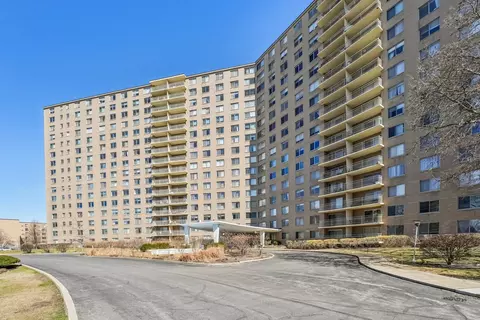7061 N Kedzie Ave #1010, Chicago, IL 60645
