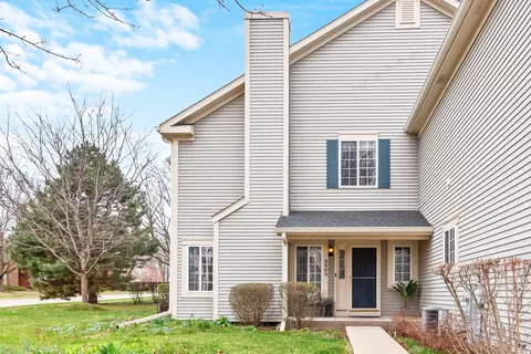 350 Windsor Ct #B, South Elgin, IL 60177