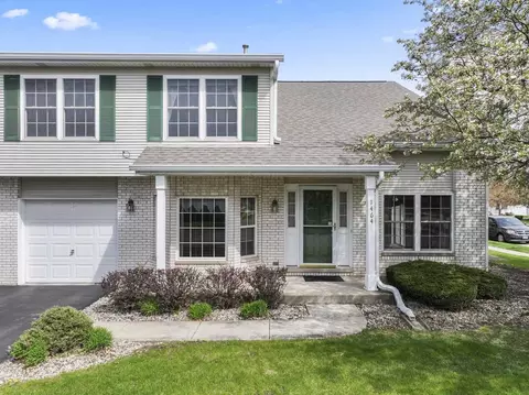 Exterior - 1464 Root St, Crest Hill, IL 60403 photo 5 of 5