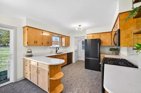 816 W College Ave, Normal, IL 61761 photo 11