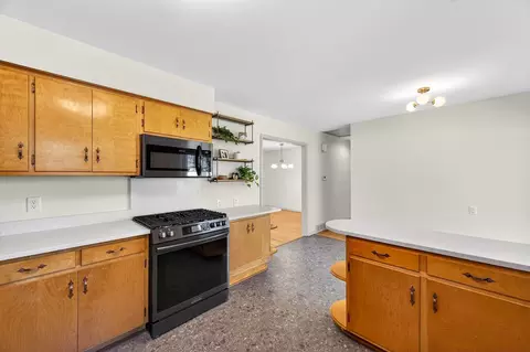 816 W College Ave, Normal, IL 61761 photo 13
