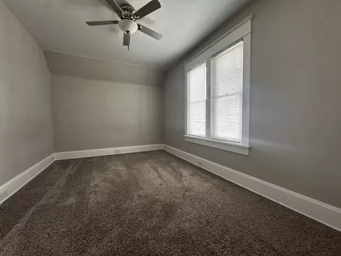 Bedroom - 1431 29th Ave, Moline, IL 61265 photo 6 of 6
