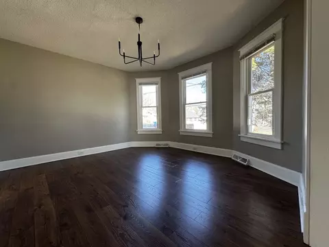 Living - 1431 29th Ave, Moline, IL 61265 photo 2 of 7