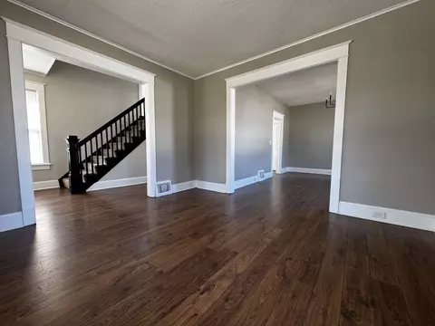 Living - 1431 29th Ave, Moline, IL 61265 photo 5 of 7