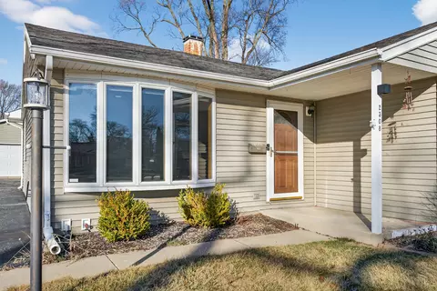 Exterior - 2308 Park St, Rolling Meadows, IL 60008 photo 3 of 8