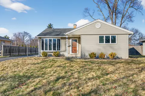 Exterior - 2308 Park St, Rolling Meadows, IL 60008 photo 2 of 8