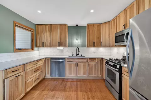 Kitchen - 2308 Park St, Rolling Meadows, IL 60008 photo 2 of 4