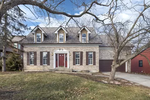 856 Bemis Rd, Glen Ellyn, IL 60137