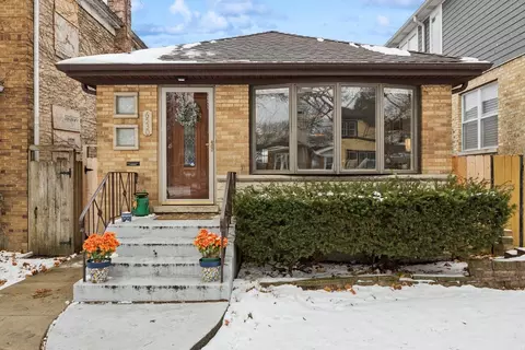 6530 N Oliphant Ave, Chicago, IL 60631