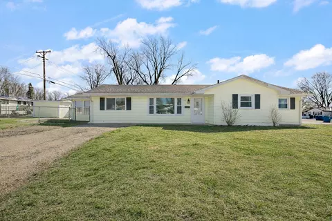 42 Hanson Dr, Bourbonnais, IL 60914