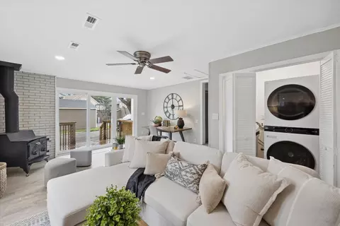 Other - 806 Walnut St, Batavia, IL 60510 photo 4 of 6