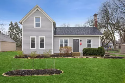 806 Walnut St, Batavia, IL 60510