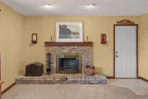 205 Blackhawk Dr, Park View, IA 52748 photo 6