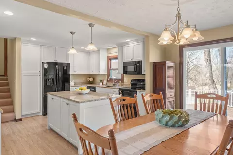 205 Blackhawk Dr, Park View, IA 52748 photo 15
