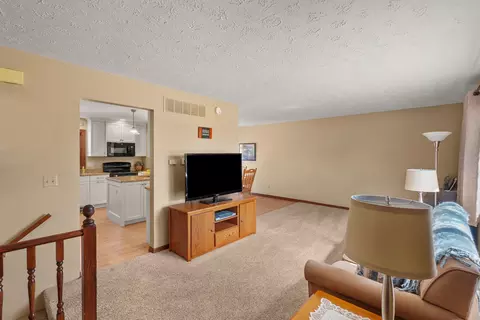 205 Blackhawk Dr, Park View, IA 52748 photo 13