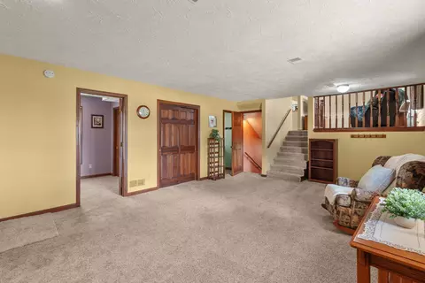 205 Blackhawk Dr, Park View, IA 52748 photo 8