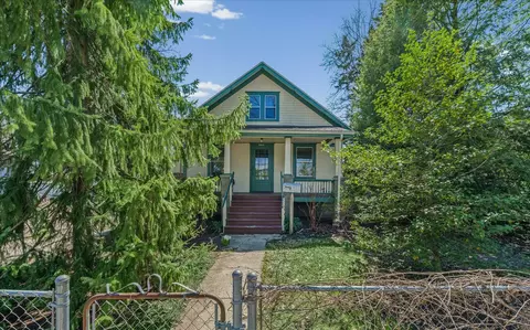 1011 W Vine St, Champaign, IL 61821