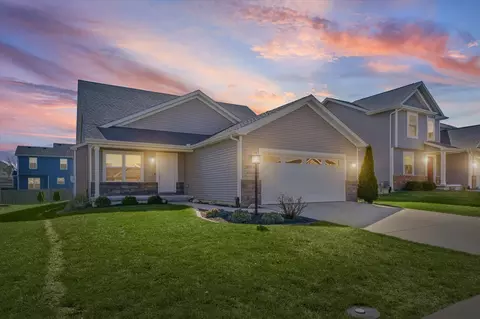 3909 Slate Dr, Champaign, IL 61822
