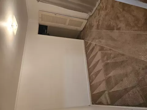 10552 S Eberhart Ave, Chicago, IL 60628 photo 4