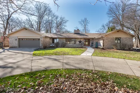 9596 Corneils Rd, Bristol, IL 60512
