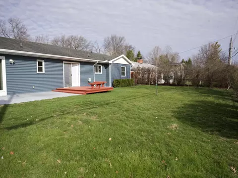 Exterior - 308 Granada Rd, Bloomington, IL 61701 photo 5 of 9