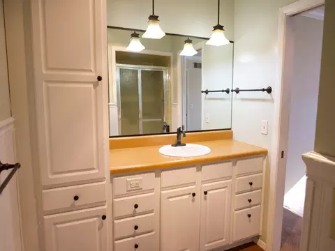 Bath - 308 Granada Rd, Bloomington, IL 61701 photo 1 of 7