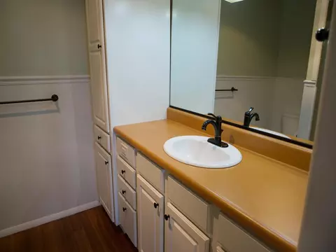 Bath - 308 Granada Rd, Bloomington, IL 61701 photo 2 of 7