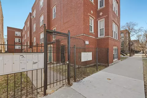 543 E 60th St #4, Chicago, IL 60637