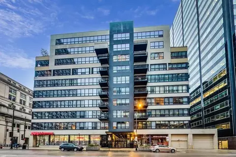 130 S Canal St #504, Chicago, IL 60606