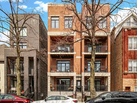 1040 W Polk St #2B, Chicago, IL 60607