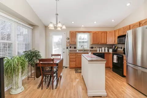 Kitchen - 2739 Arrowhead Dr, Bloomington, IL 61704 photo 1 of 5