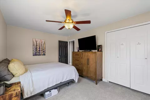 Bedroom - 2113 Sumac Dr, Champaign, IL 61821 photo 2 of 6
