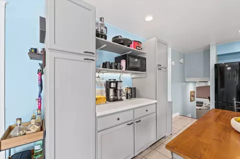 Kitchen - 2113 Sumac Dr, Champaign, IL 61821 photo 2 of 4