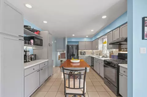 Kitchen - 2113 Sumac Dr, Champaign, IL 61821 photo 1 of 4
