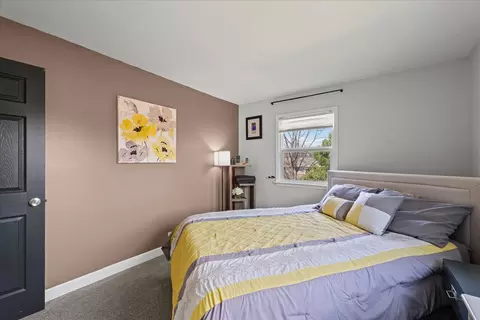 Bedroom - 2113 Sumac Dr, Champaign, IL 61821 photo 4 of 6
