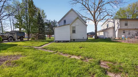 Exterior - 1214 Wall St, Normal, IL 61761 photo 2 of 3