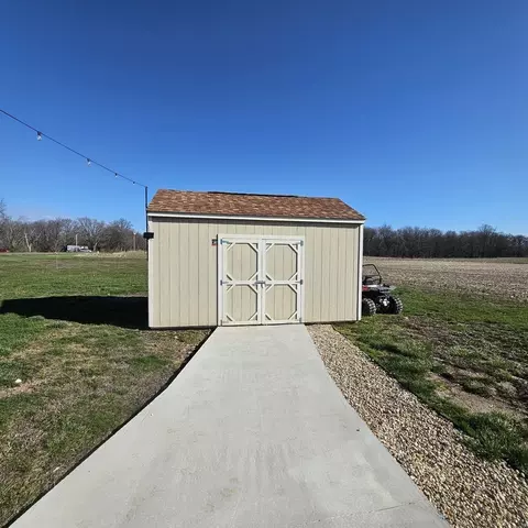 Other - 9196 N Riddle Ln, Ashley, IL 62808 photo 4 of 6