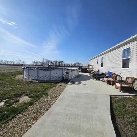 Other - 9196 N Riddle Ln, Ashley, IL 62808 photo 2 of 6