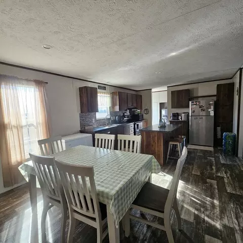 Dining - 9196 N Riddle Ln, Ashley, IL 62808 photo 1 of 1