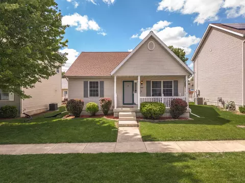 Exterior - 1109 Chippewa St, Normal, IL 61761 photo 8 of 9