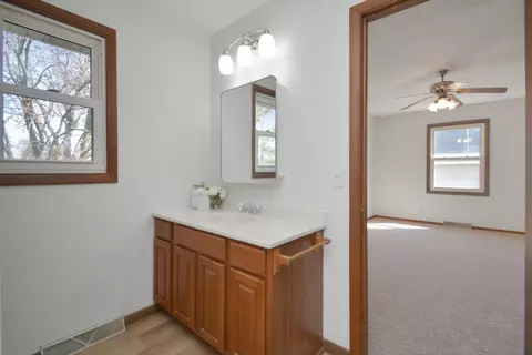Bath - 712 E Lincoln St, Bloomington, IL 61701 photo 1 of 4