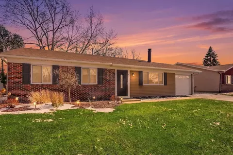 Exterior - 41 Willow Rd, Matteson, IL 60443 photo 4 of 4
