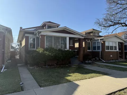 1310 N Monitor Ave, Chicago, IL 60651